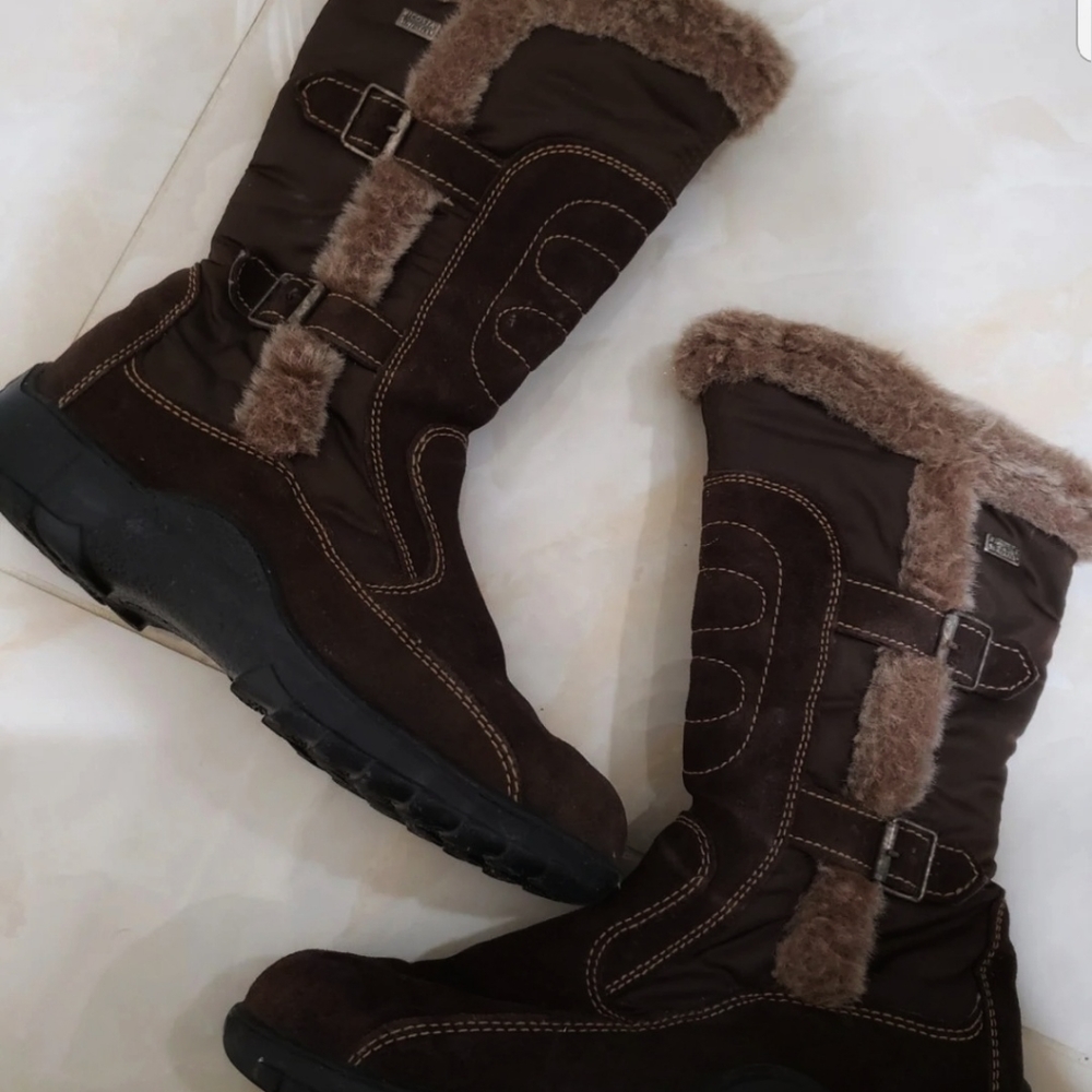 Waterproof, snow boots